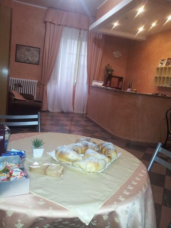Albergo Tarsia Кастровилари Екстериор снимка