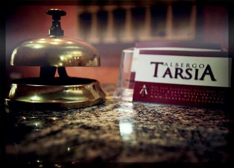 Albergo Tarsia Кастровилари Екстериор снимка